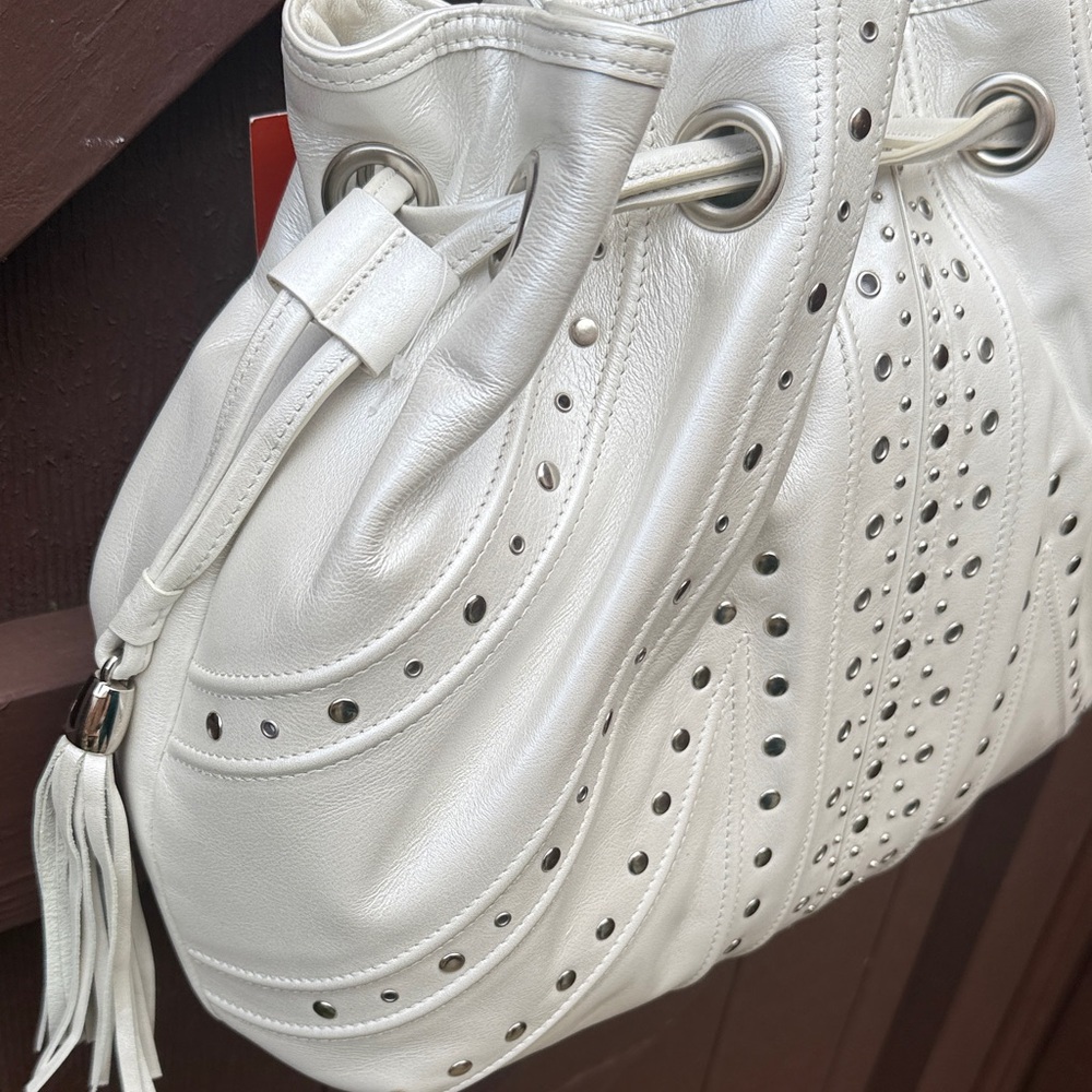 Elliott Lucca NWT Rare Anna Pearly Opalescent White Elegant Studded Hobo Bag - Picture 6 of 13
